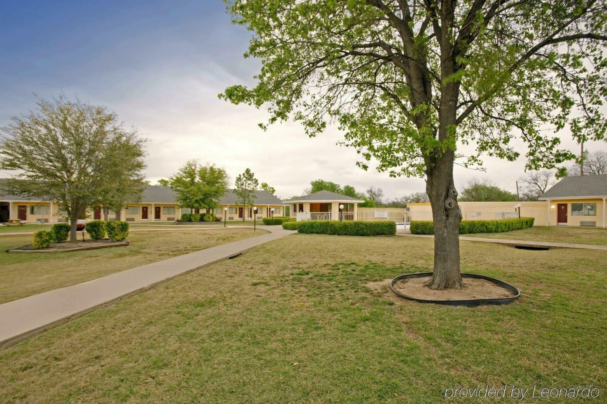 Value Lodge Brownwood Buitenkant foto